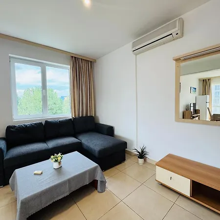 Apartment Sunny House 201 One Bedroom