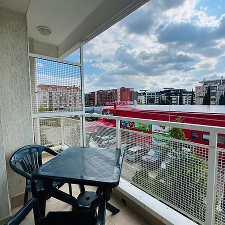 Sunny House 201 One Bedroom Apartment